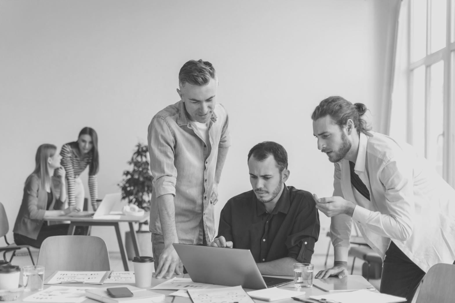 Environnement d'apprentissage moderne avec outils d'analyse financière